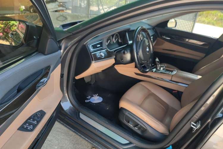 Used BMW 7 Series 2013 730Li Leading Model
