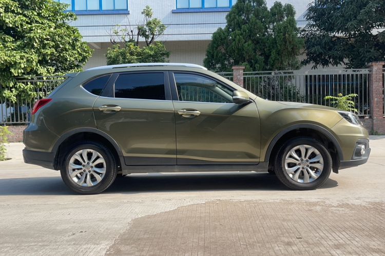 Used GAC Trumpchi GS5 Super 2015 2.0L Automatic Two-Wheel Drive Elite Edition Exterior 7