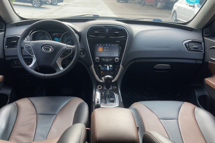 Used GAC Trumpchi GS5 Super 2015 2.0L Automatic Two-Wheel Drive Elite Edition Interior 1