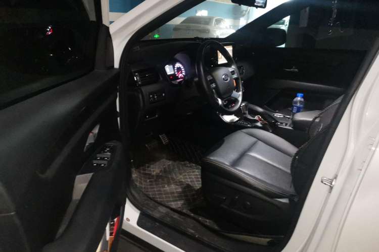 Used Kia KX7 2020 2.0T Automatic Two-Wheel Drive GLS 7-Seater
