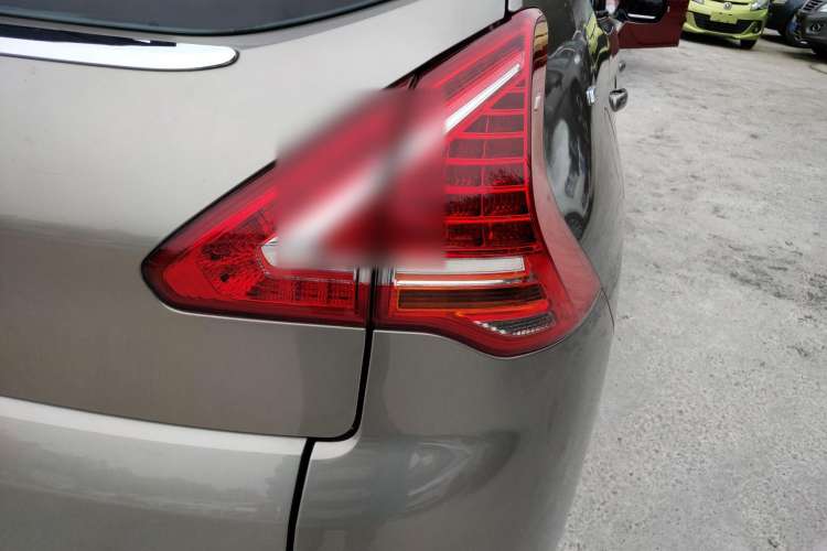 Used Peugeot 3008 2015 2.0L Automatic Trend Edition