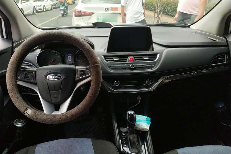 Used JAC Refine S3 2017 1.6L CVT Luxury Smart Model
