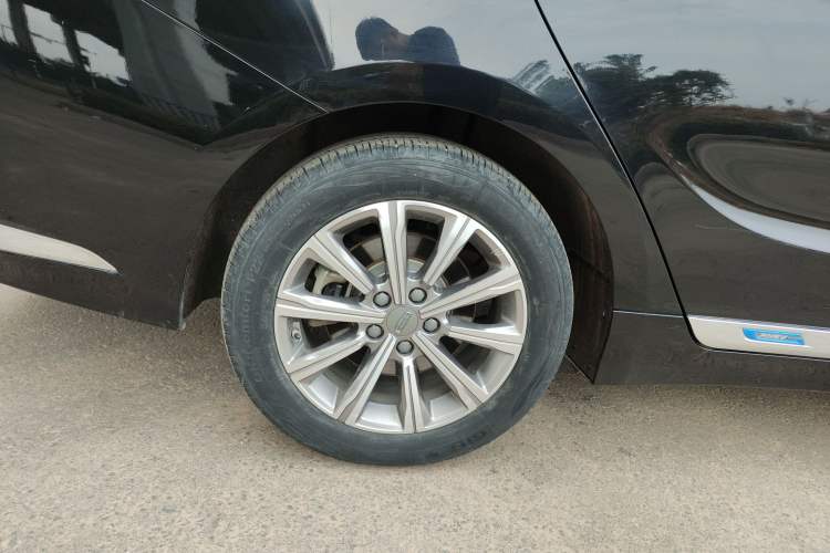 Used Geely Auto Emgrand GT New Energy 2020 1.5T PHEV Yaoxiang Edition Right Rear Wheel Hub