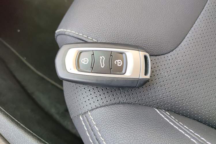 Used Geely Auto Vision X3 2017 1.5L Automatic Elite Model