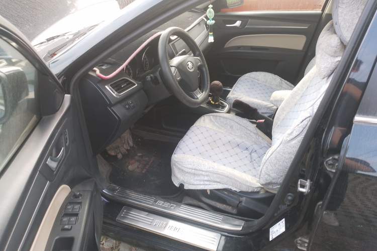 Used Bestune B30 2016 1.6L manual Comfort trim level
