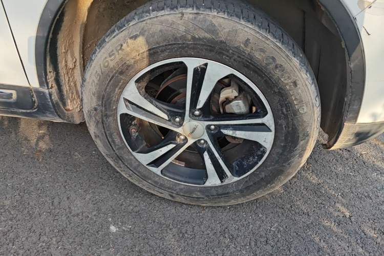 Used Yema T70 2016 Upgraded Model 1.5T Manual Luxury Version
