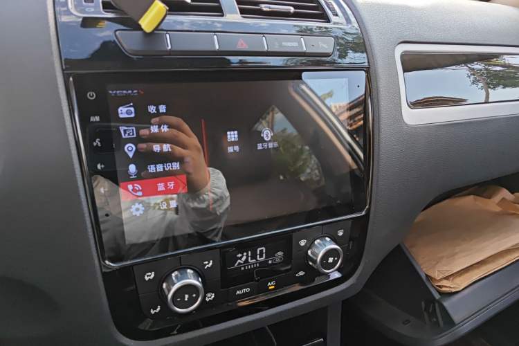 Used Yema T70 2016 Upgraded Model 1.5T Manual Luxury Version
