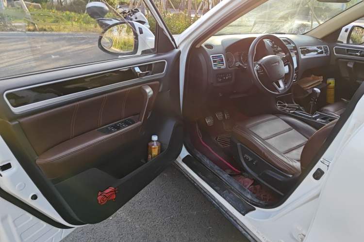 Used Yema T70 2016 Upgraded Model 1.5T Manual Luxury Version
