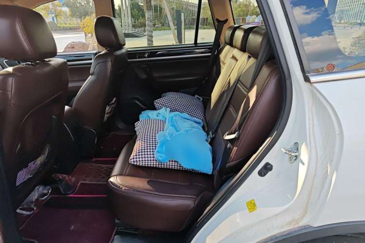 Used Yema T70 2016 Upgraded Model 1.5T Manual Luxury Version
