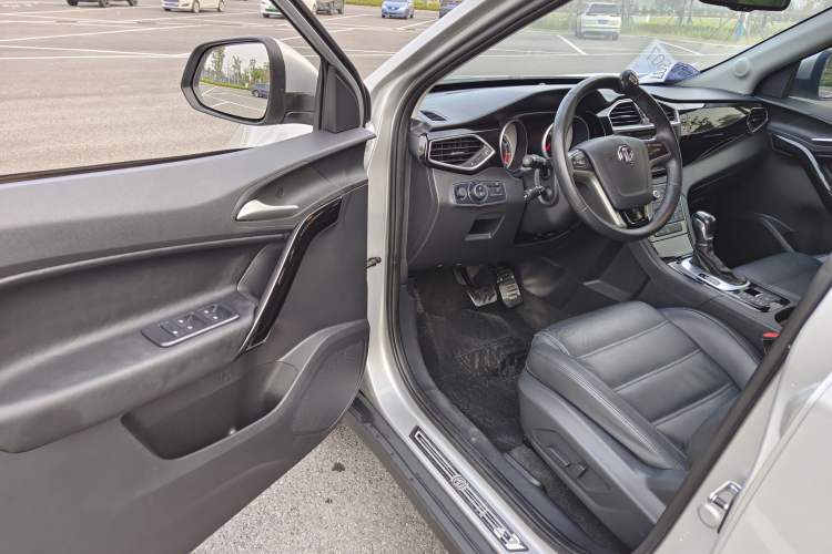 Used MG GS 2015 2.0TGI TST Four-Wheel Drive Flagship Edition