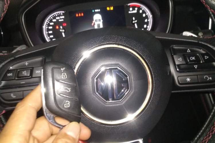 Used MG HS 2018 20T Automatic Two-Wheel Drive Hormone Passion Edition China V Standard
