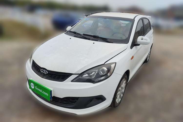 Used Chery Fengyun 2 2013 Hatchback 1.5L Manual Ruiyi Edition