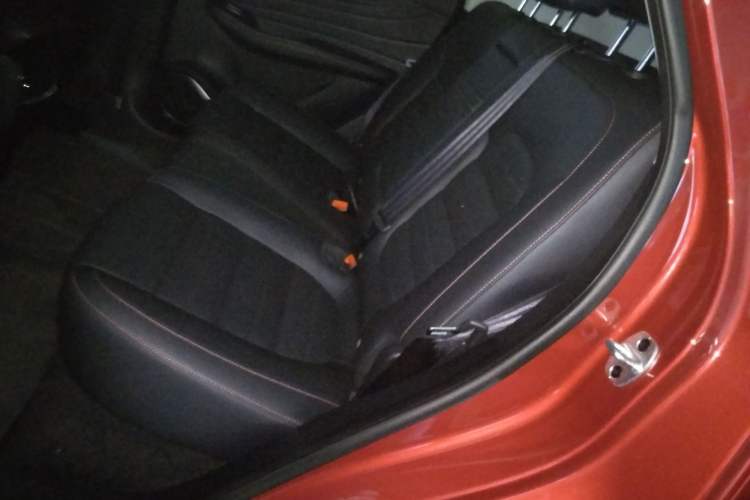 Used MG HS 2018 20T Automatic Two-Wheel Drive Hormone Passion Edition China V Standard
