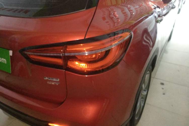 Used MG HS 2018 20T Automatic Two-Wheel Drive Hormone Passion Edition China V Standard
