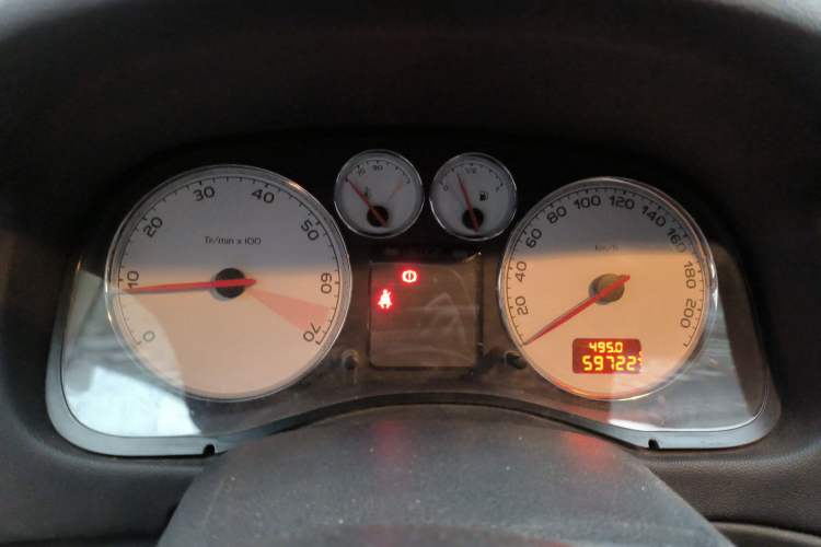 Used Peugeot 307 2013 Hatchback 1.6L Manual Comfort Edition
