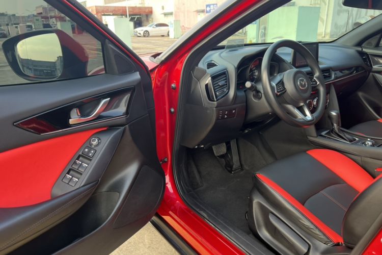 Used Mazda CX-4 2021 2.0L Automatic Two-Wheel Drive Blue Sky Dynamic Edition
