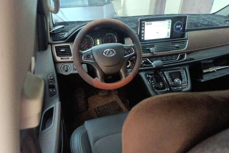 Used SAIC MAXUS G10 2018 PLUS 2.0T Automatic Luxury Edition
