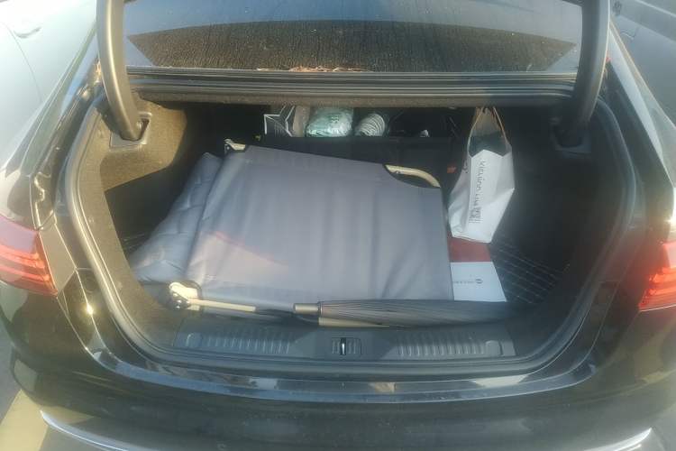 Used GAC Trumpchi GA8 2020 390T Prestige Edition Trunk