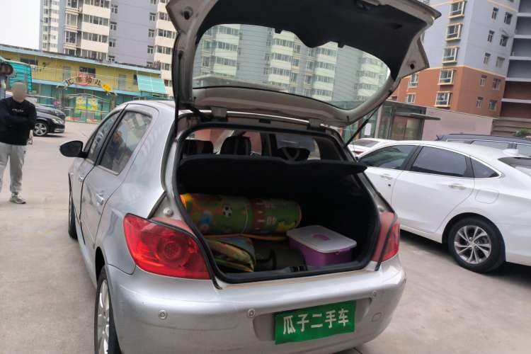 Used Peugeot 307 2013 Hatchback 1.6L Manual Comfort Edition
