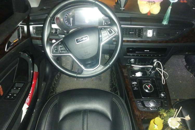 Used Zotye Z700 2018 Z700H 1.8T DCT Prestige Model Steering Wheel