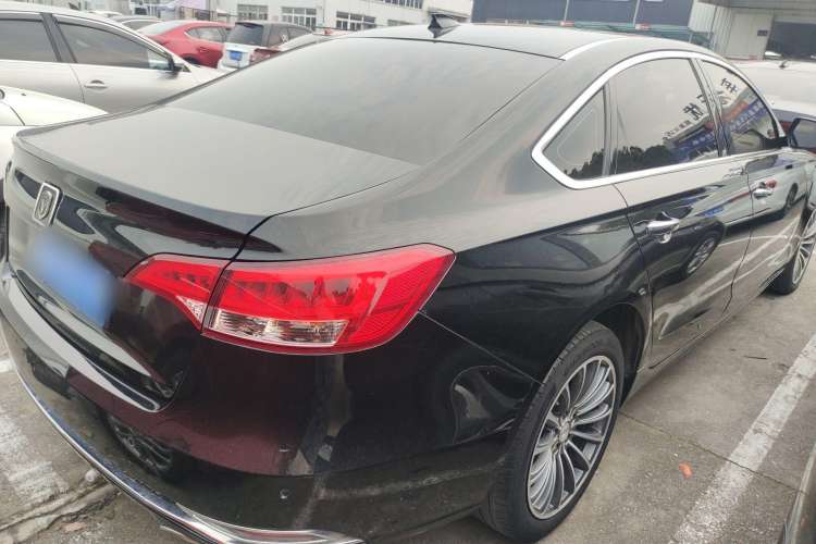 Used Zotye Z700 2016 1.8T DCT Elegant Version
