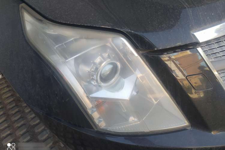 Used Cadillac SRX 2011 3.0L Luxury Model
