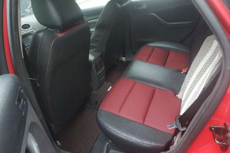 Used Ford Focus 2007 Hatchback 2.0L Manual Sport Edition