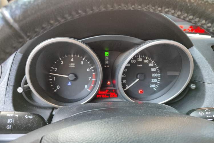 Used Mazda Mazda 5 2013 2.0L Automatic Luxury Edition
