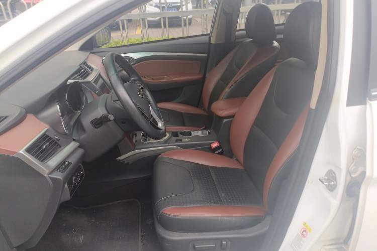 Used BYD G5 2014 1.5TID Automatic Flagship Model
