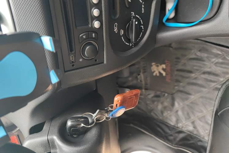 Used Peugeot 207 2011 Sedan 1.4L Manual Yule Edition Vehicle Key