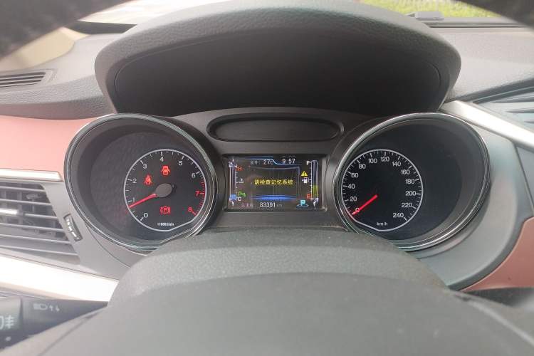 Used BYD G5 2014 1.5TID Automatic Flagship Model
