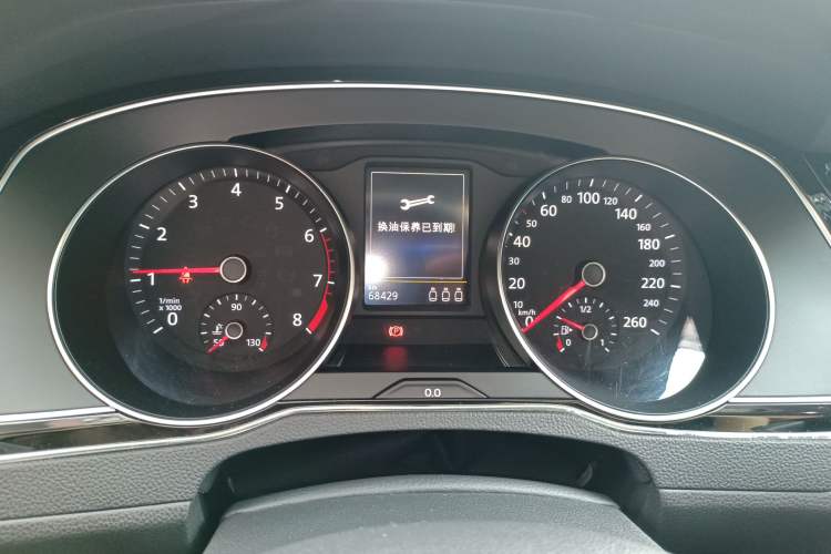 Used Volkswagen Variant 2018 380TSI Two-Wheel Drive Comfort Edition