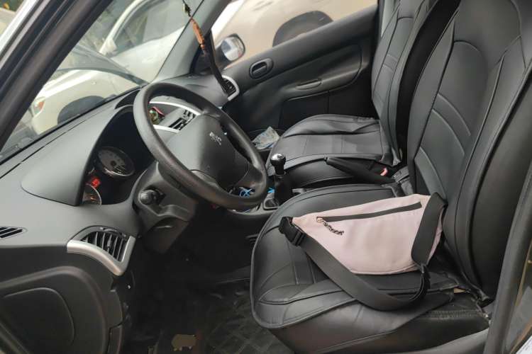 Used Peugeot 207 2011 Sedan 1.4L Manual Yule Edition Left Front Seat