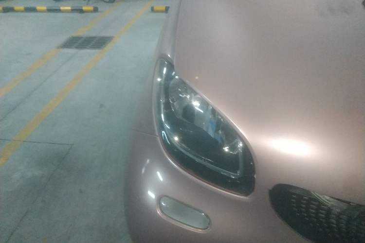 Used smart fortwo 2015 1.0L 52 kW hardtop Dynamic version