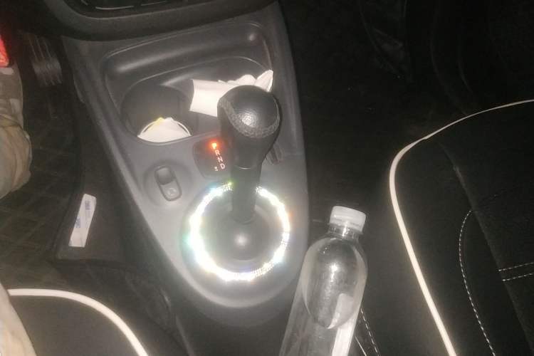 Used smart fortwo 2015 1.0L 52 kW hardtop Dynamic version