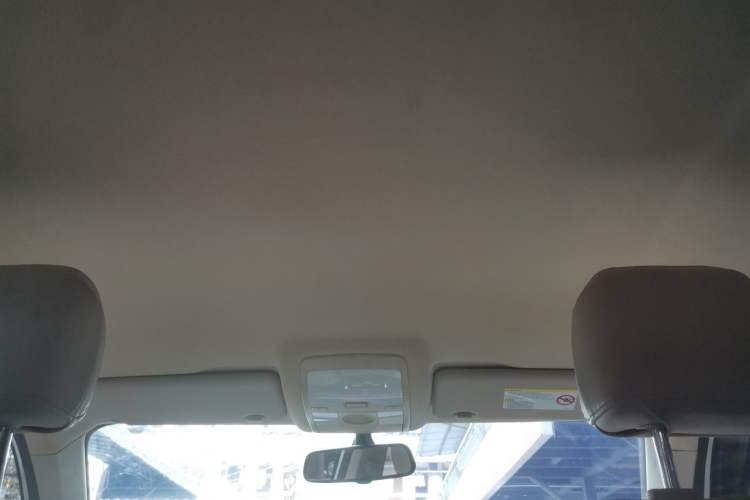 Used Zotye Domy X5 2017 Upgraded Model 1.5T Manual Luxury Version Headliner