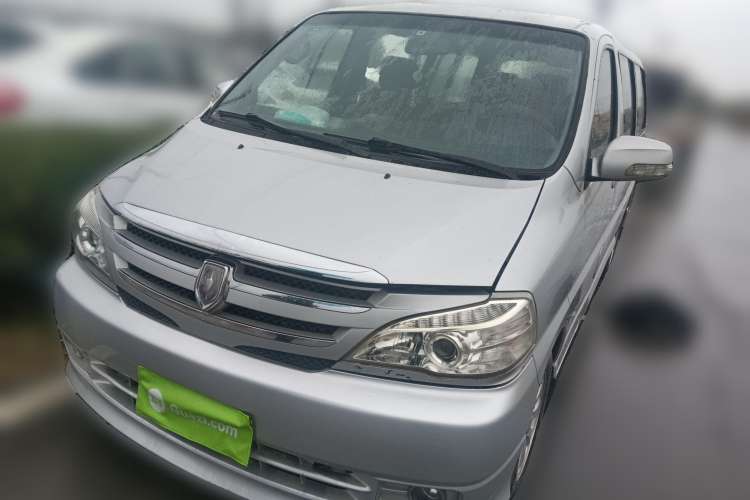 Used Jinbei Grace 2014 2.4L Standard Version Long Wheelbase 10-Seater 4RB2
