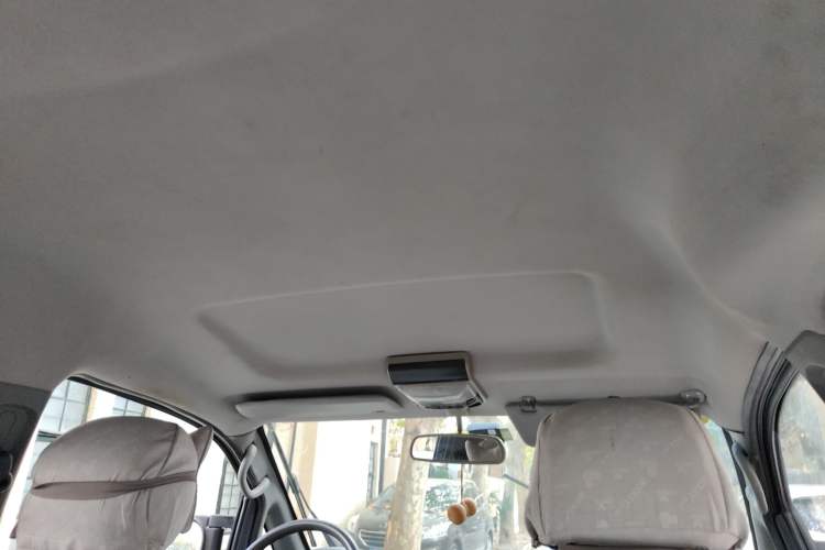 Used FORTHING Lingzhi 2011 Q3 2.0L 7-Seater Long-Wheelbase Entrepreneur Edition
