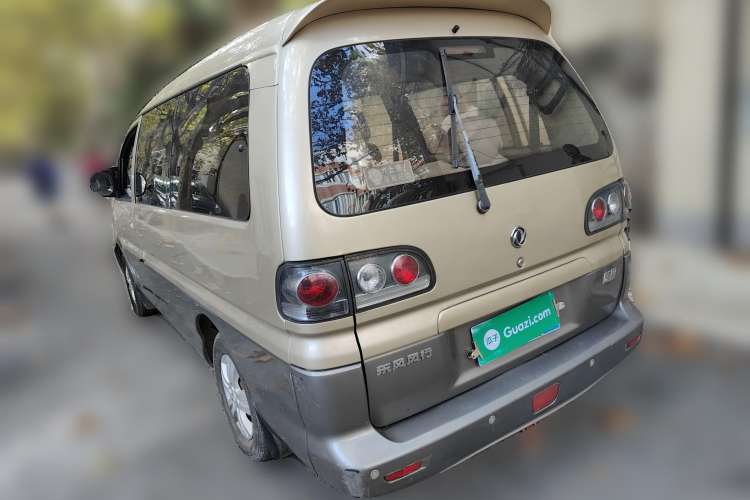 Used FORTHING Lingzhi 2011 Q3 2.0L 7-Seater Long-Wheelbase Entrepreneur Edition
