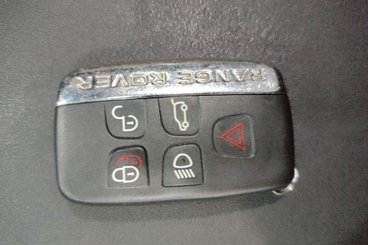 Used Land Rover Discovery 2014 3.0 SDV6 HSE Diesel Edition