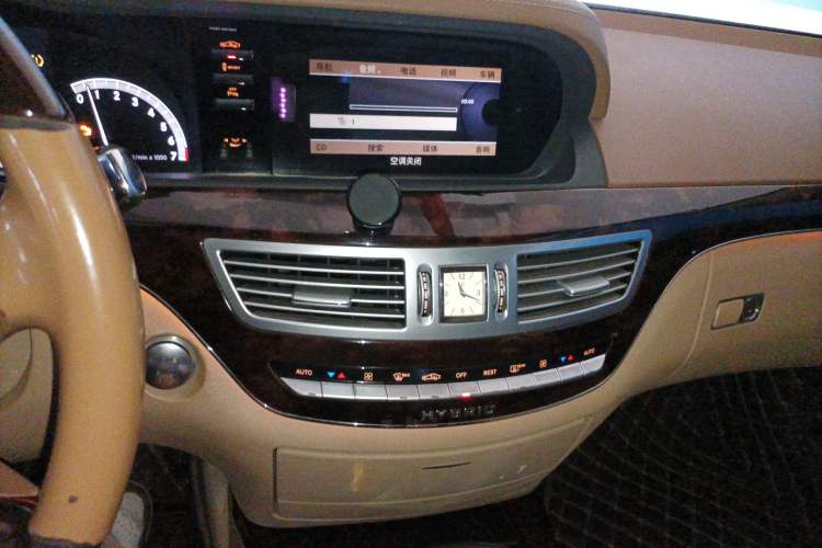 Used Mercedes-Benz S-Class 2010 S 400 L HYBRID