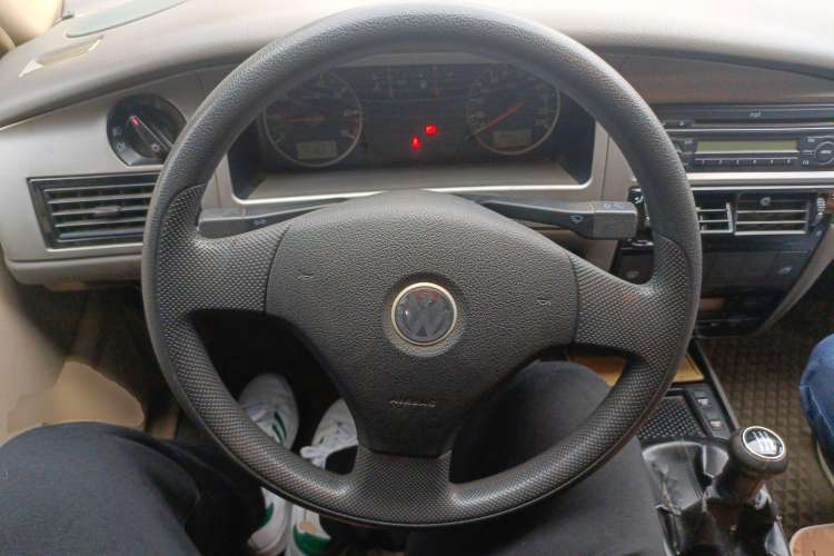 Used Volkswagen Santana Vista 2008 1.8L Manual Comfort Edition Steering Wheel