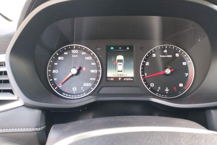 Used Roewe i5 2020 1.5L Automatic 4G Connected Linghao Edition

