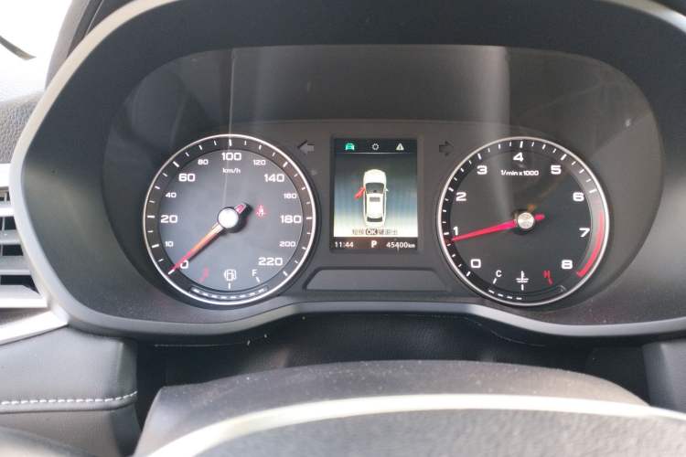 Used Roewe i5 2020 1.5L Automatic 4G Connected Linghao Edition

