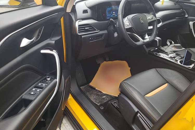 Used Bestune T77 2019 230 TID Automatic Luxury Version National V
