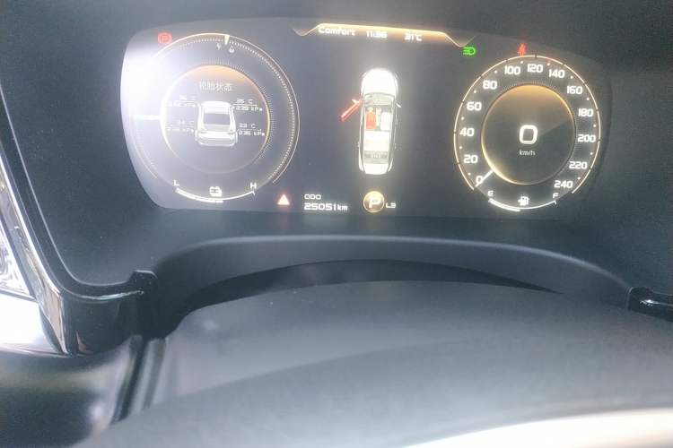 Used Geely Auto Emgrand GT New Energy 2018 1.5T PHEV Yaoxiang Edition Odometer Close Up