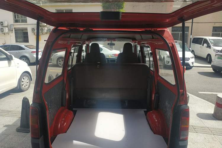 Used Wuling Zhiguang 2020 1.2L Practical Model China VI LSI
