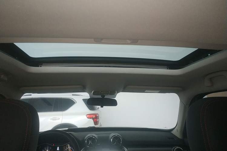 Used BAIC Off-Road BJ20 2016 1.5T Manual Luxury Model
