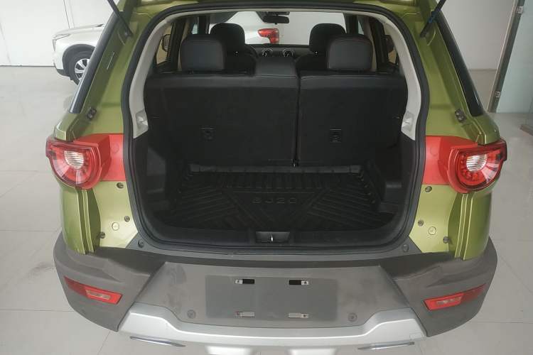 Used BAIC Off-Road BJ20 2016 1.5T Manual Luxury Model
