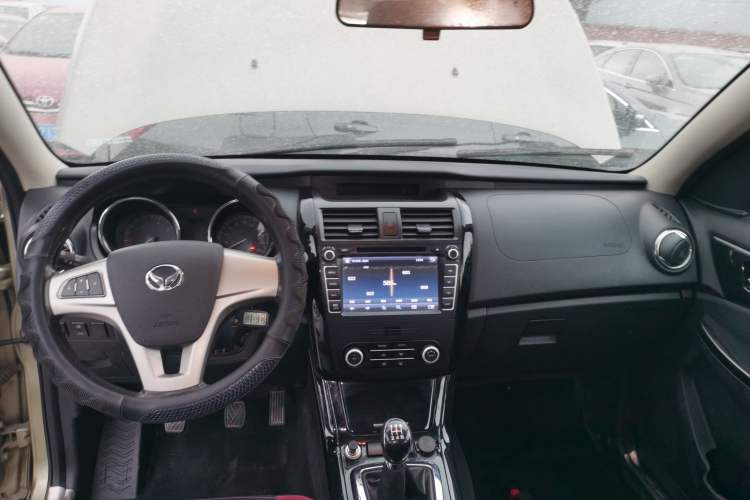 Used HYOSOW S3 2014 1.5L Luxury Version China IV Emission Standard
